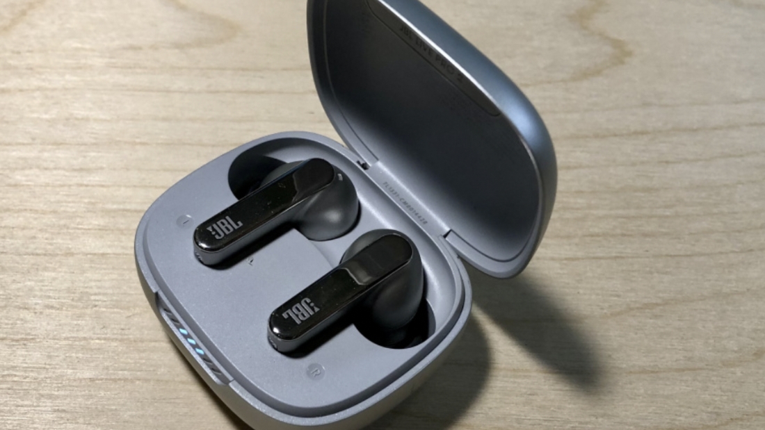 Tai nghe không dây JBL Live Pro+
