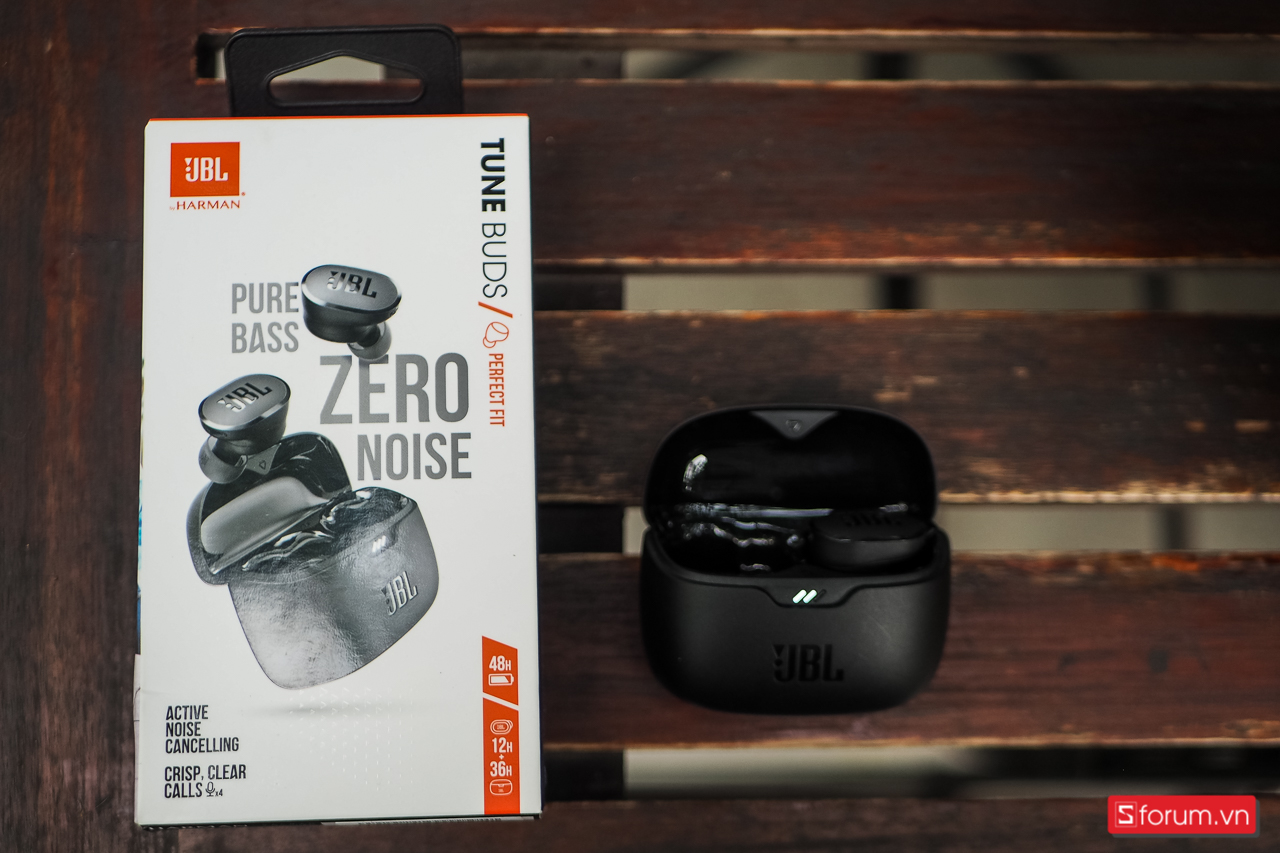 JBL Tune Buds