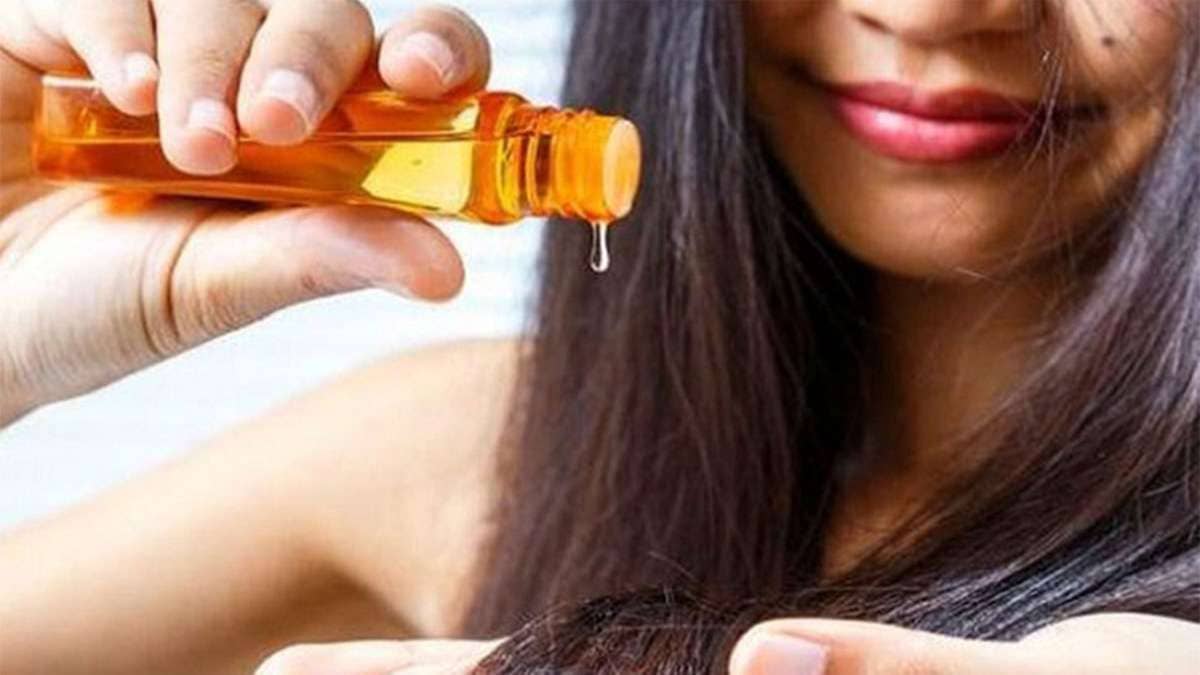 Cách sử dụng dưỡng tóc giúp bảo vệ tóc khi sấy tóc xoăn