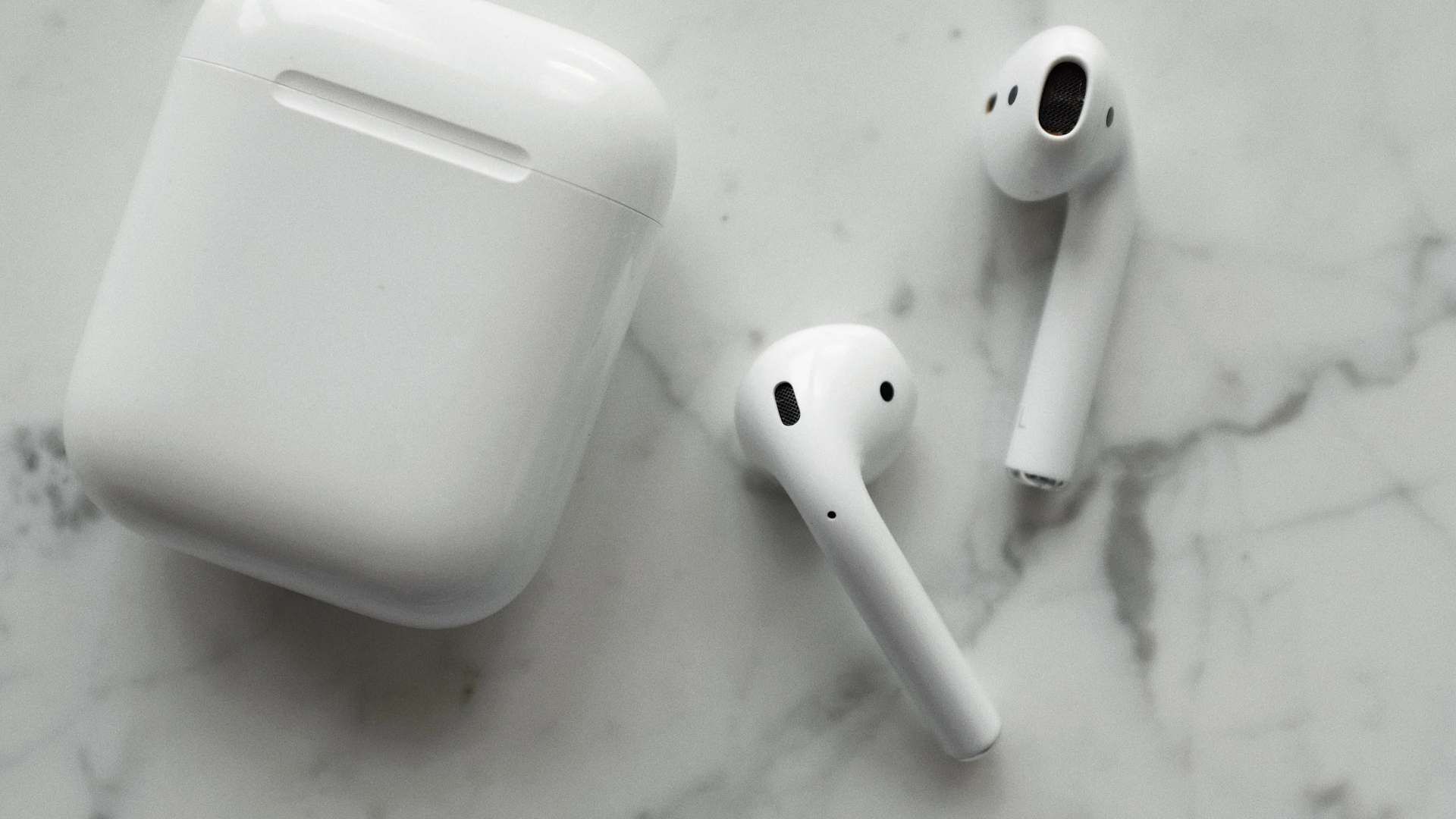 Tham khảo ngay cách đổi tên AirPods và một số thao tác với AirPods mà iFan nên biết