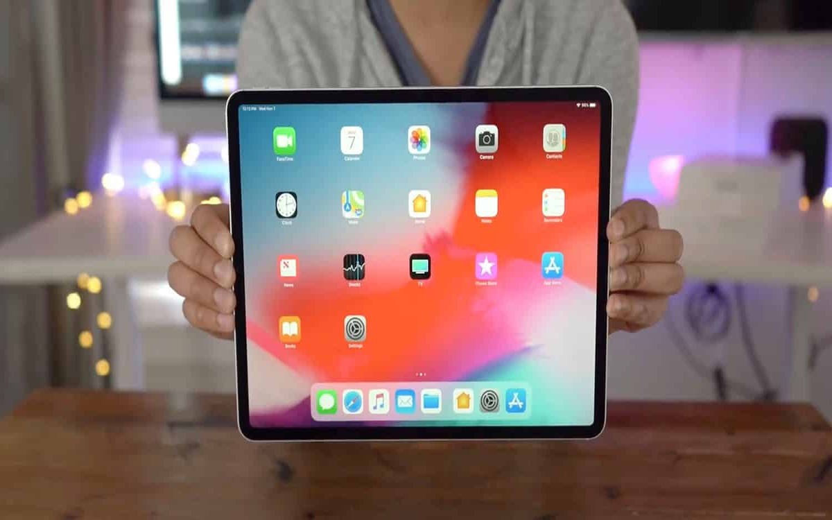Tại sao iPad bị cong dù không bị va đập? Cách xử lý hiệu quả