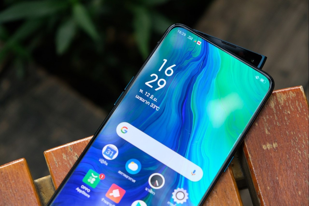 OPPO từng đi đầu với thiết kế camera dạng pop-up