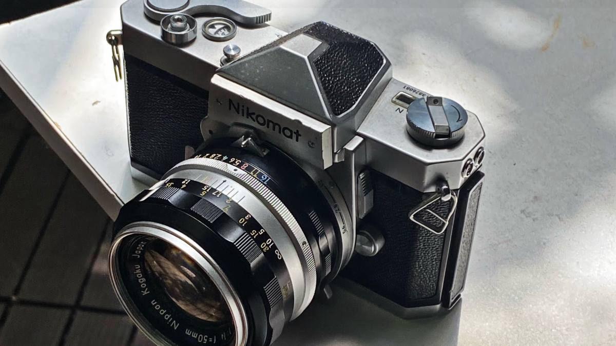 Các loại máy ảnh Film thông dụng nhất - Single Lens Reflex