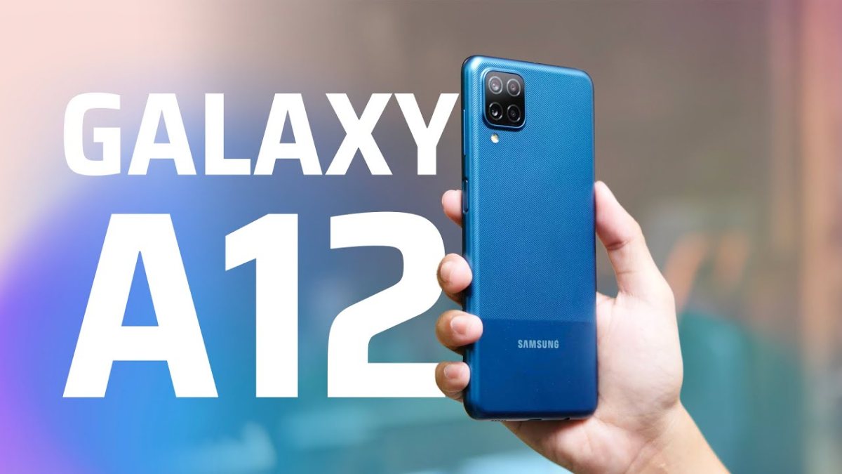 Thiết bị được sử dụng màn hình PLS LCD là Samsung Galaxy A12