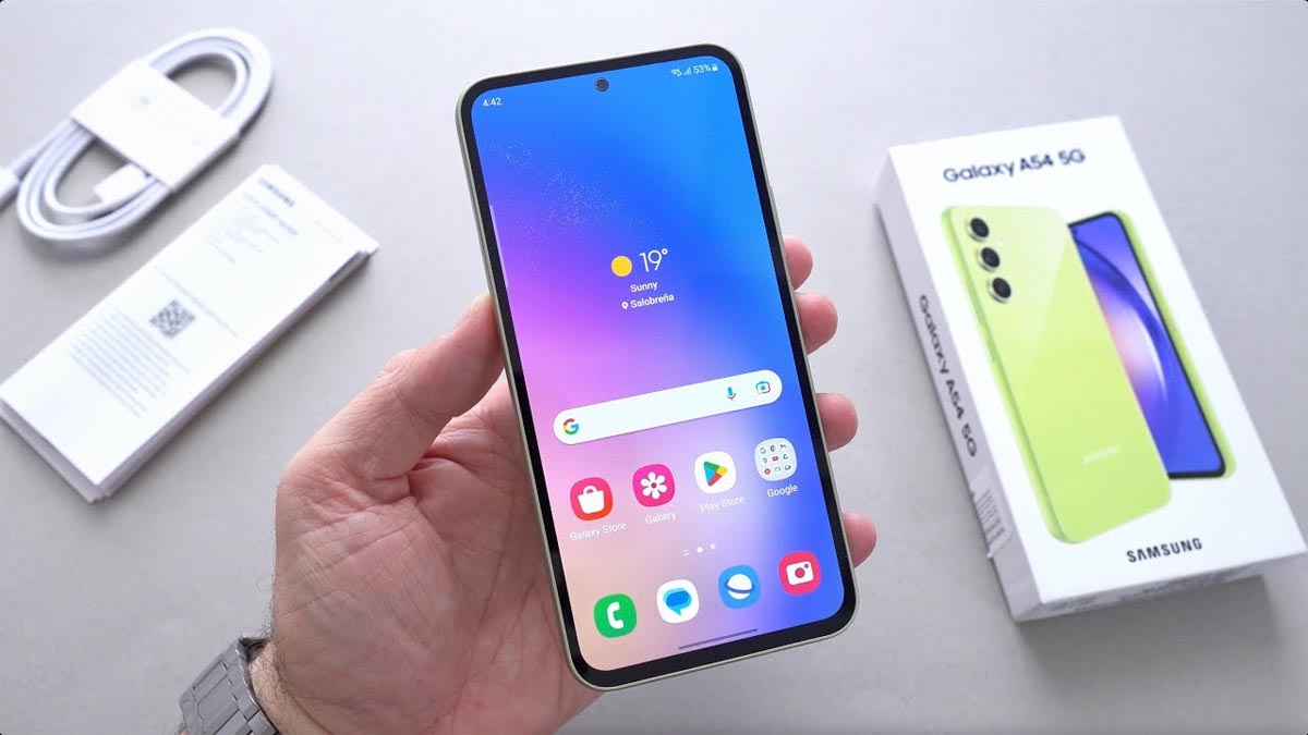 Dòng điện thoại tràn viền đẹp, khuyến khích mua là Samsung Galaxy A54 5G