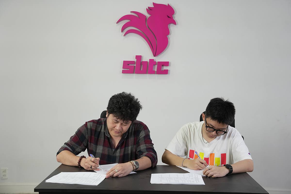 SBTC Esports có nhà tài trợ toàn đội hừng hực khí thế đến CKTG
