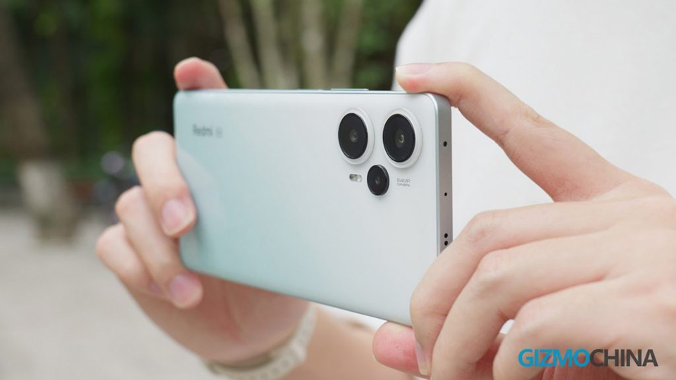 POCO F5 có cụm 3 ống kính với độ phân giải 64MP
