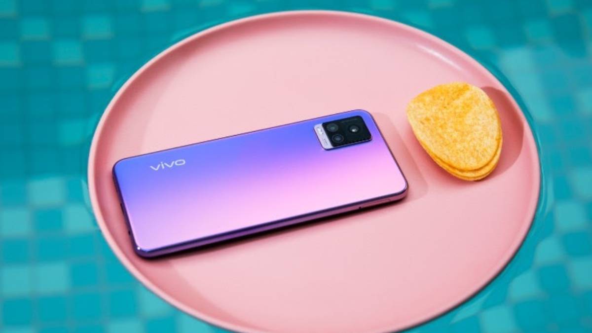 Đánh giá Vivo V20 1