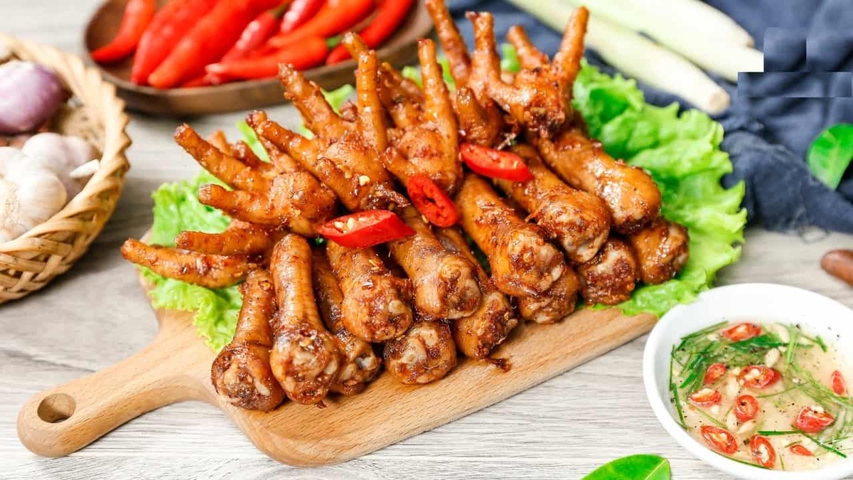 Cách làm chân gà nướng mật ong bằng nồi chiên không dầu bước 4