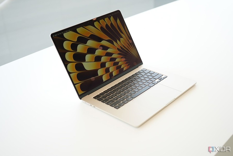 MacBook Air 15 inch
