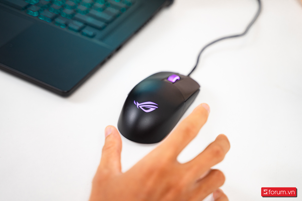 ROG Strix Impact III