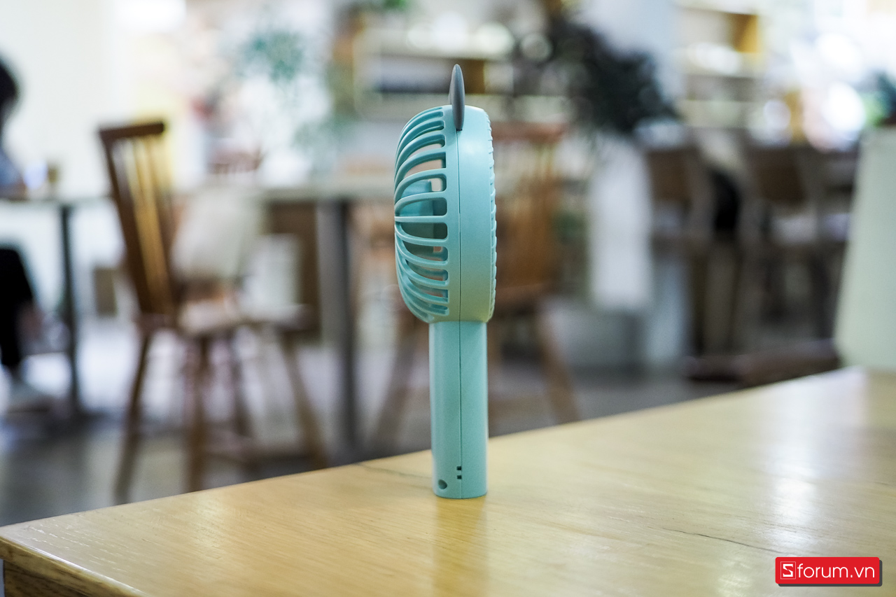 Quạt mini cầm tay
