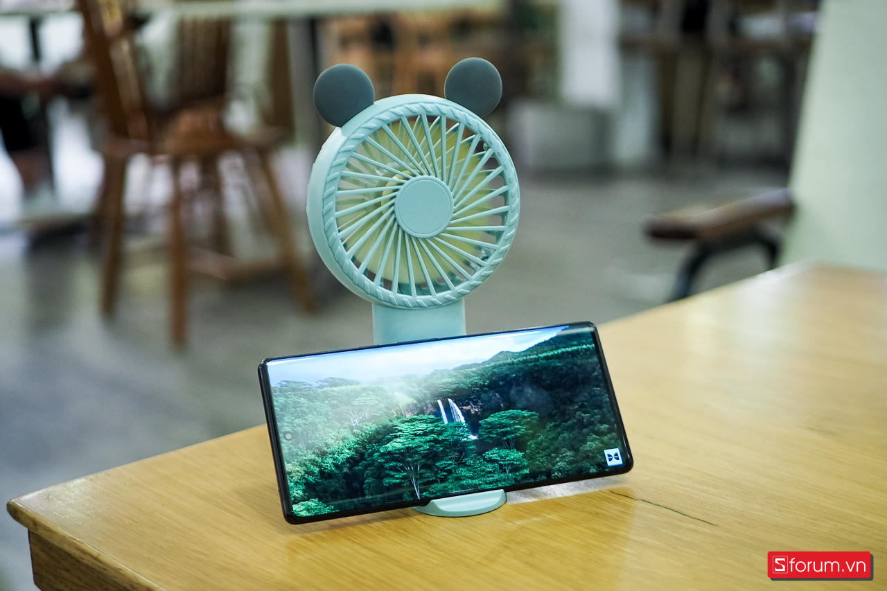 Quạt mini cầm tay