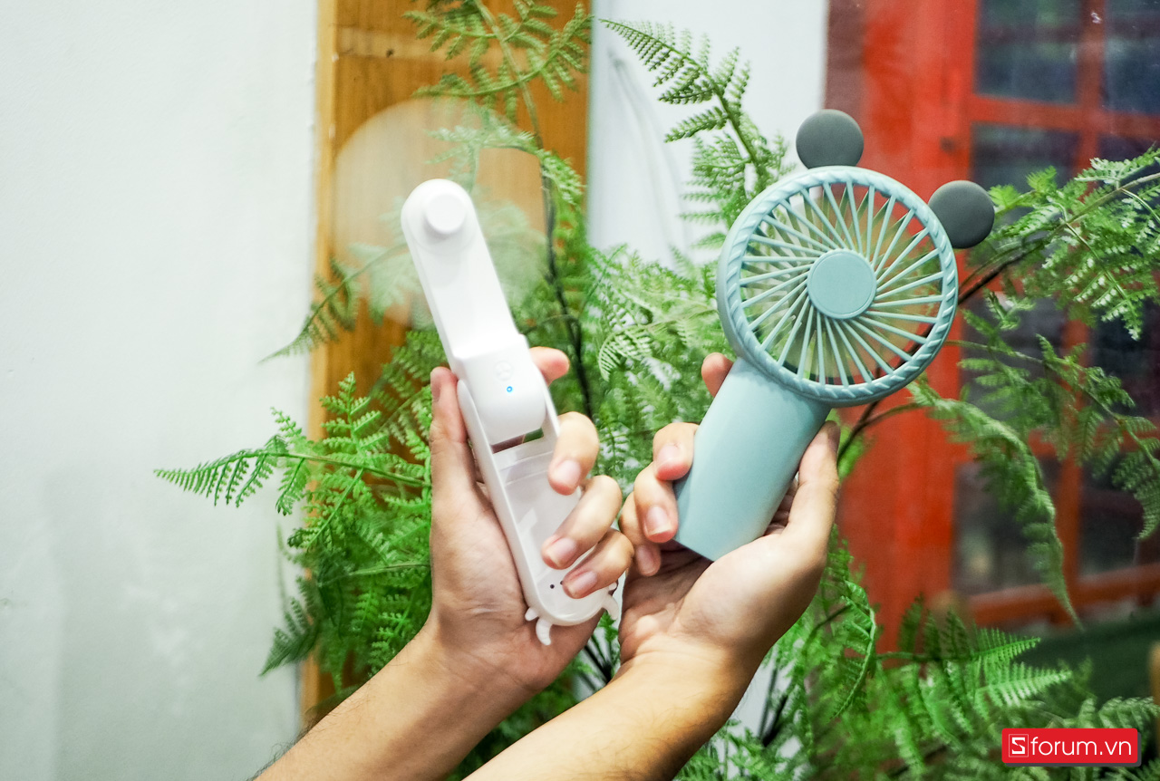 Quạt mini cầm tay