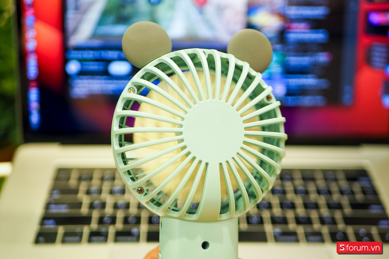 Quạt mini cầm tay