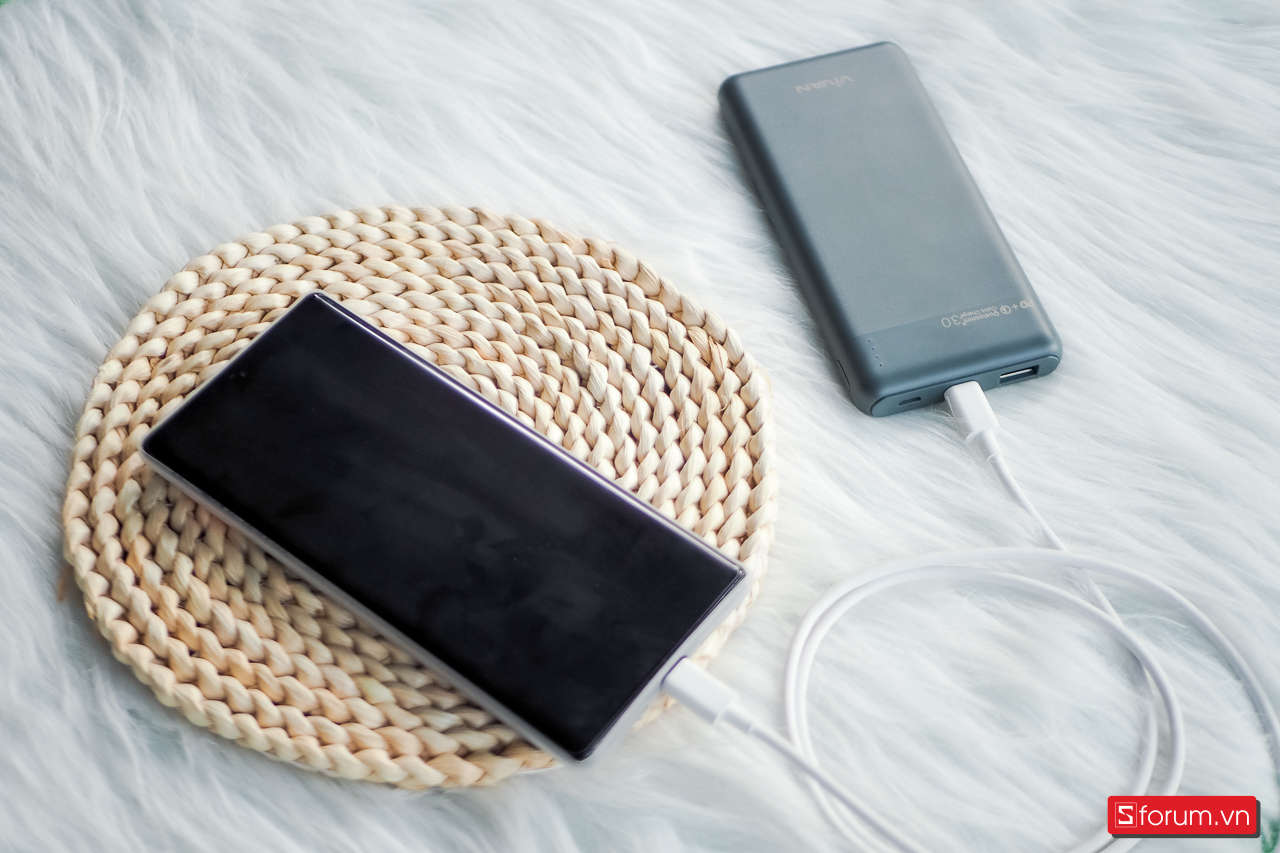 Sạc dự phòng Vivan 10000mAh