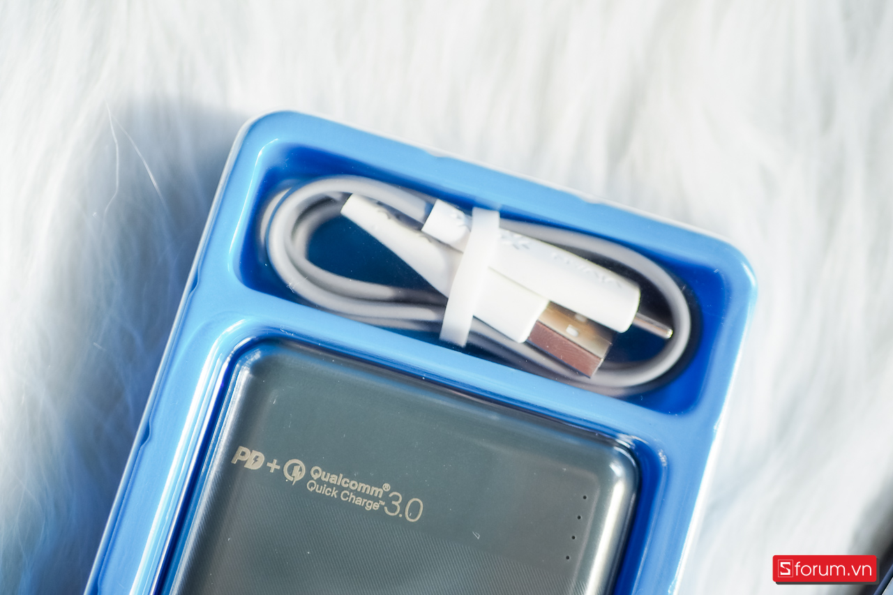 Sạc dự phòng Vivan 10000mAh