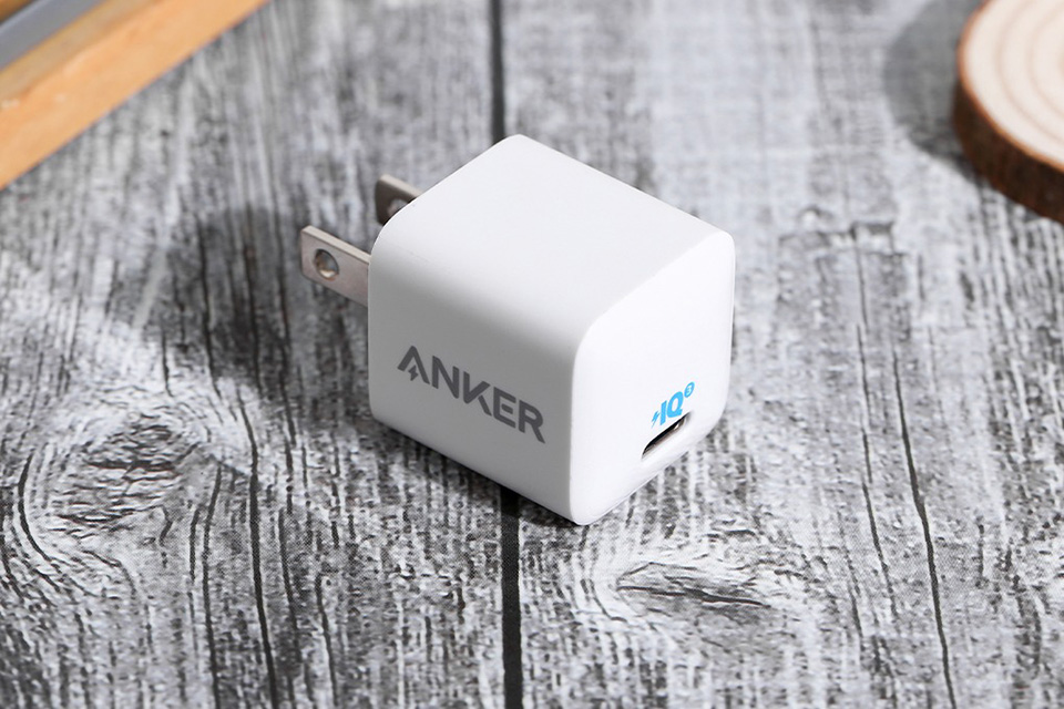Củ sạc Anker Powerport III Nano 20W A2633