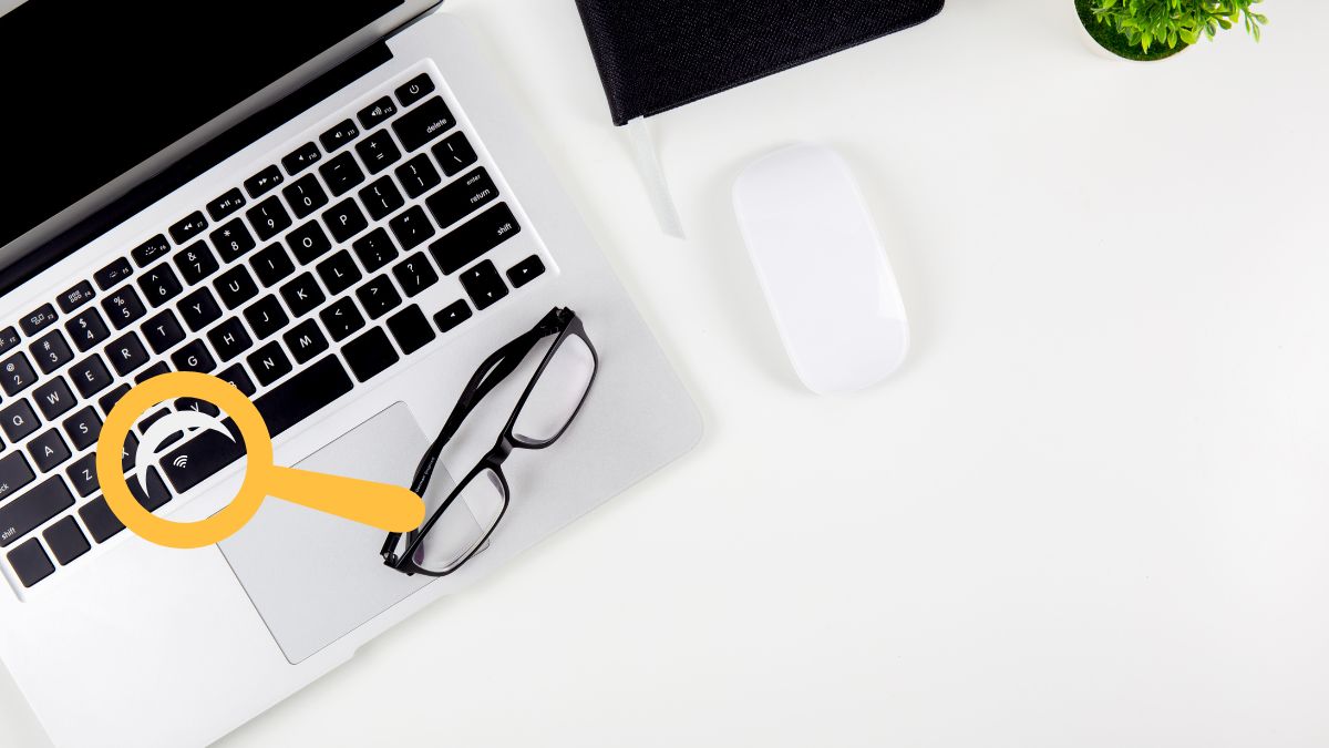 Sử dụng phím tắt Wi-Fi trên laptop.