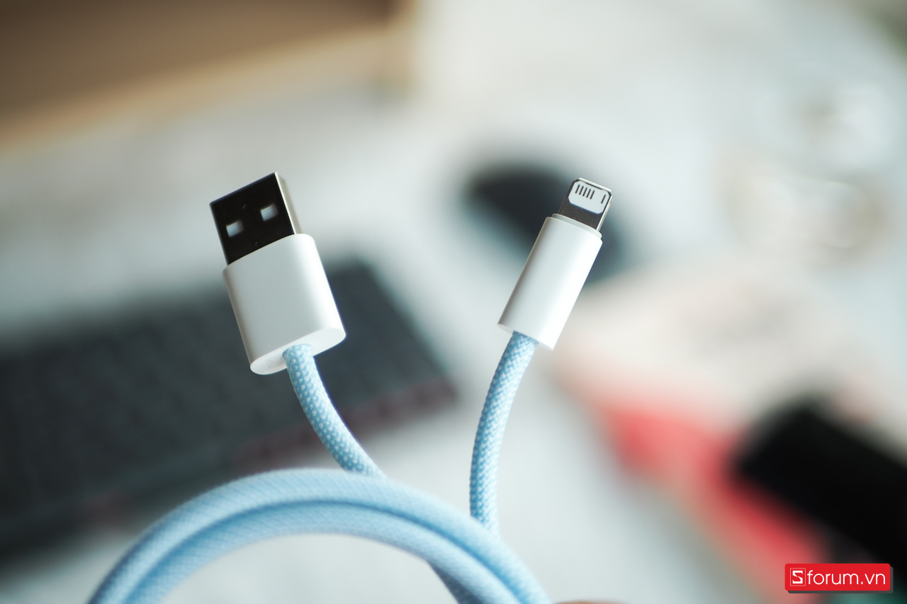 Cáp Baseus Dynamic USB-A to lightning 2M