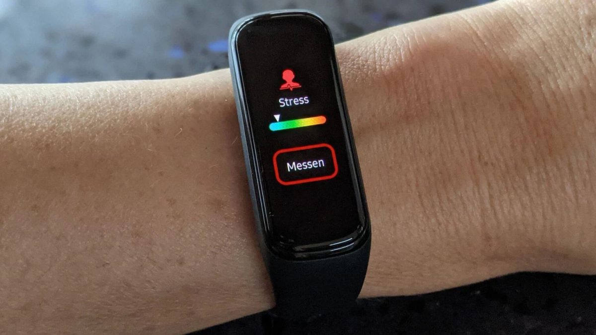 Đồng hồ đo nhịp tim huyết áp Samsung Galaxy Fit 2