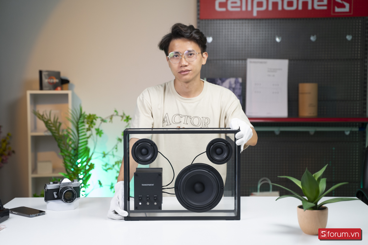 Transparent Speaker