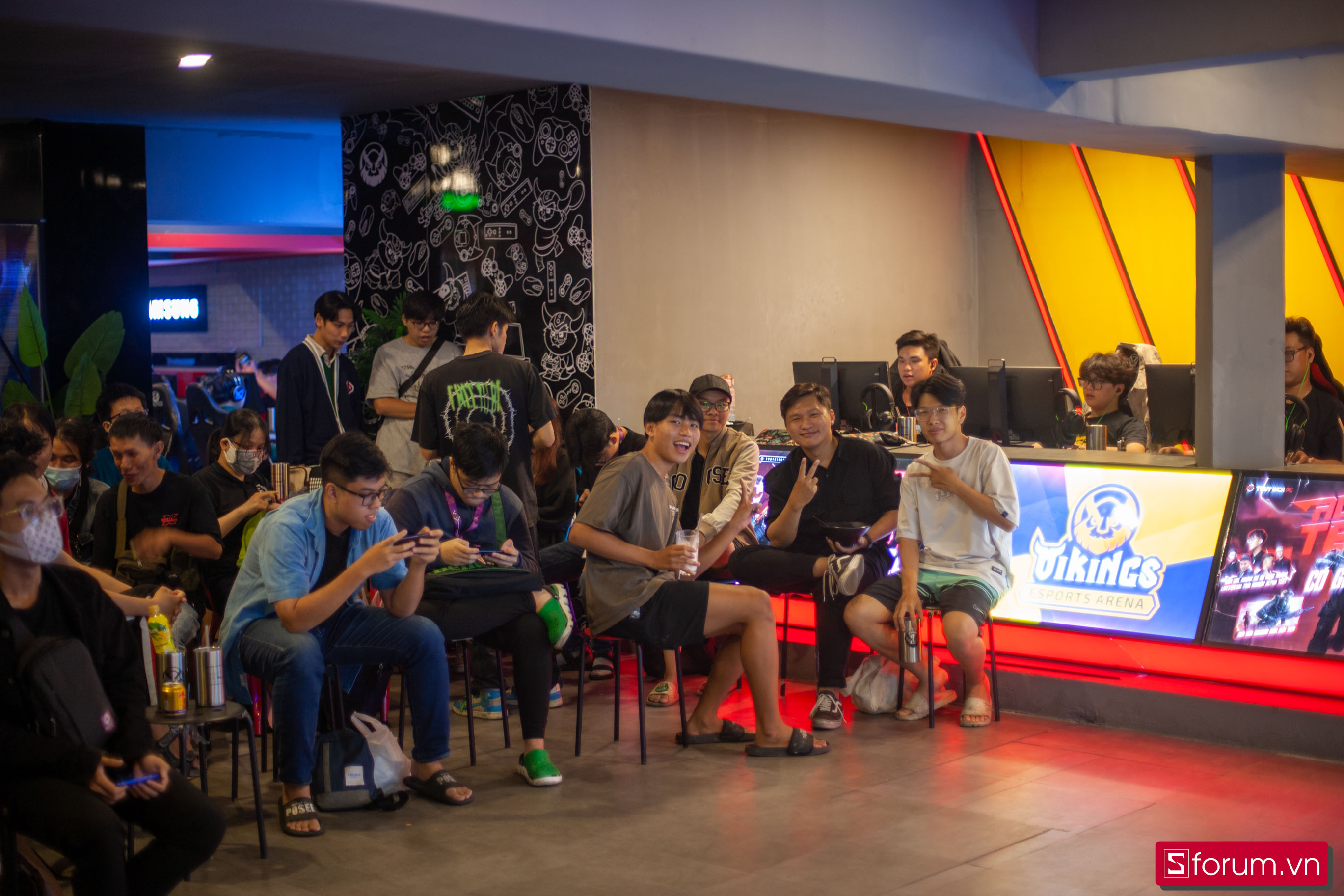 VCT Ascension Pacific Viewing Party - Người hâm mộ cháy hết mình với Fancy
