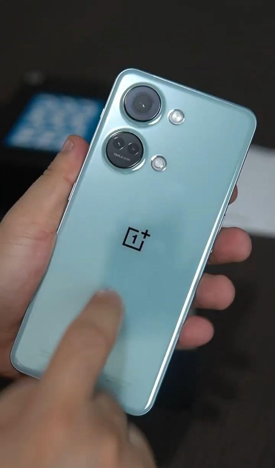 Mặt sau của OnePlus Nord 3