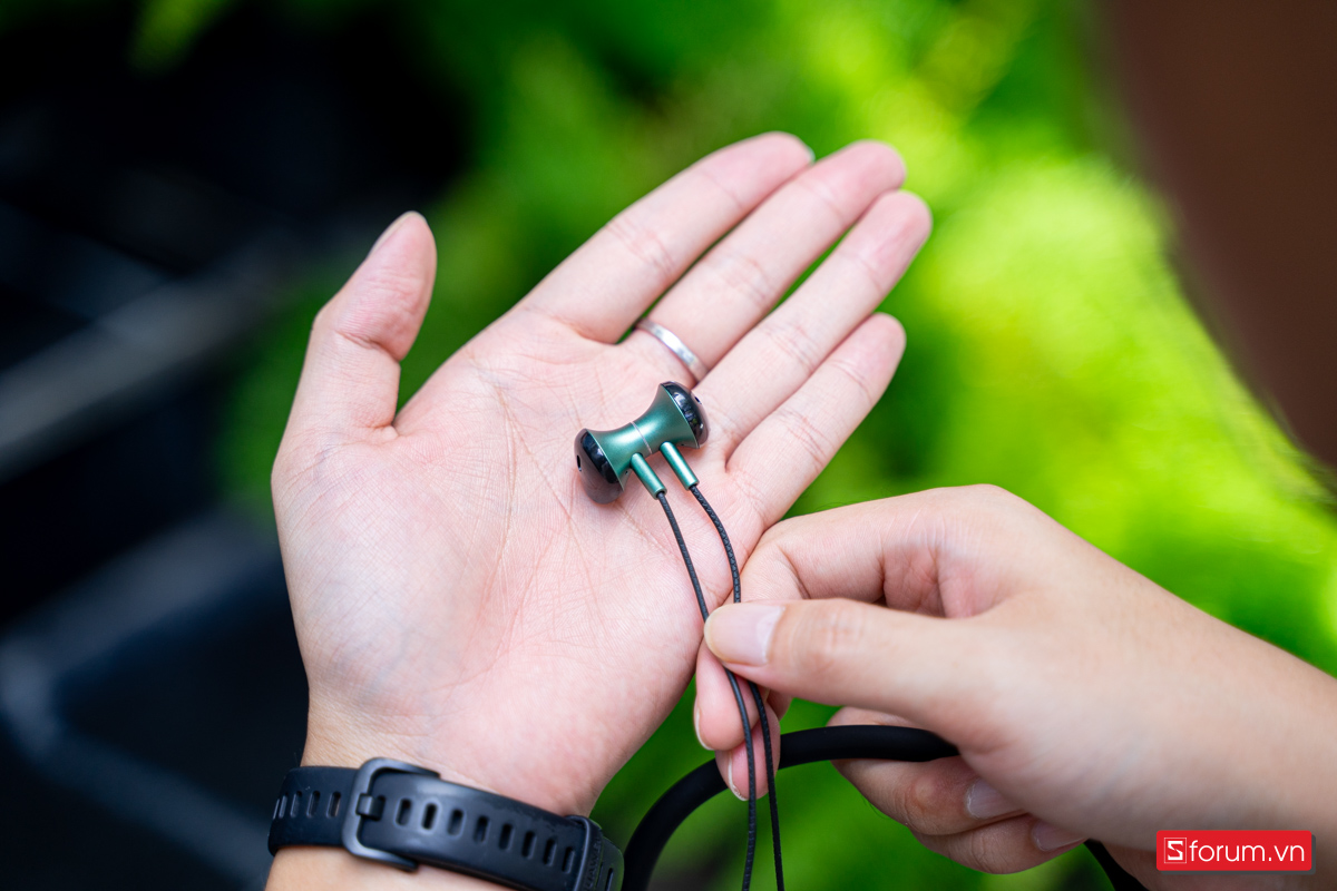 Devia Smart Series Silicone Neckband