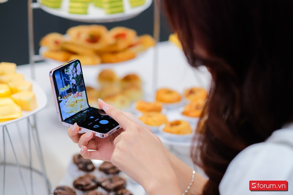Galaxy Z Flip5 có nhiều nâng cấp ấn tượng so với thế hệ trước