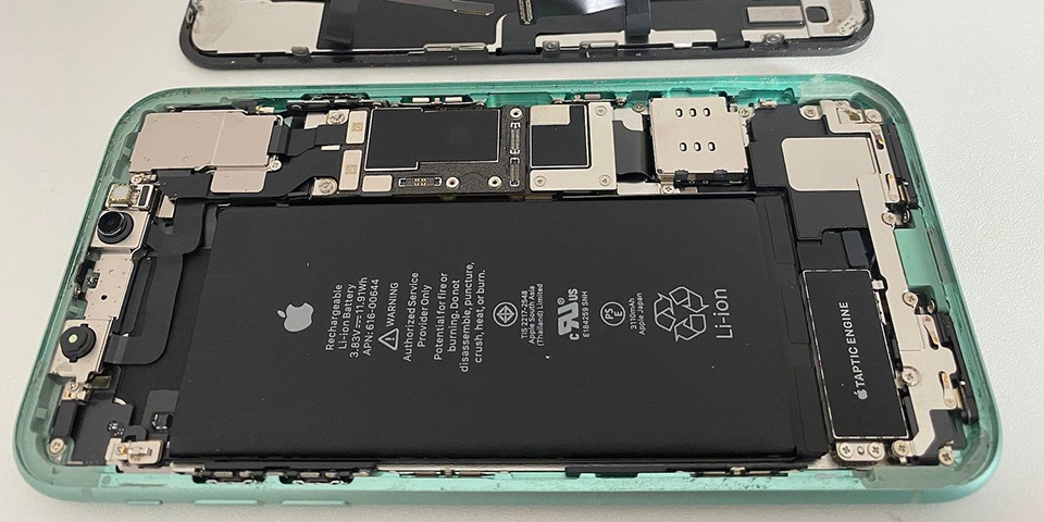 Việc cắm sạc liên tục sẽ ảnh hưởng đến pin iPhone