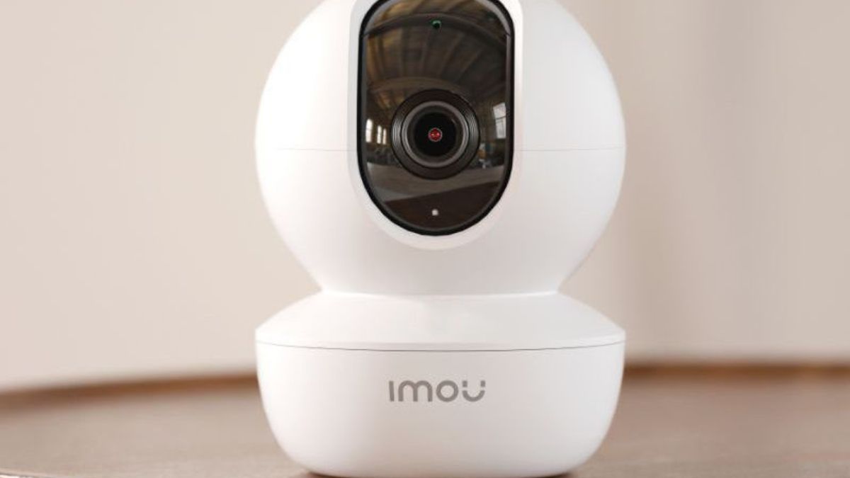 Cách lắp thẻ nhớ camera Imou 6