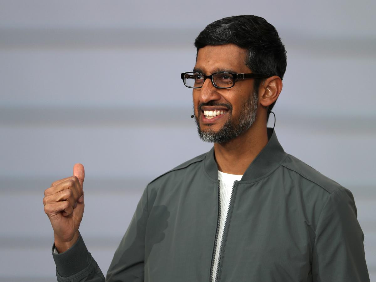 CEO của Alphabet, công ty mẹ của Google - nhận mức lương cơ bản hàng năm là 2 triệu USD