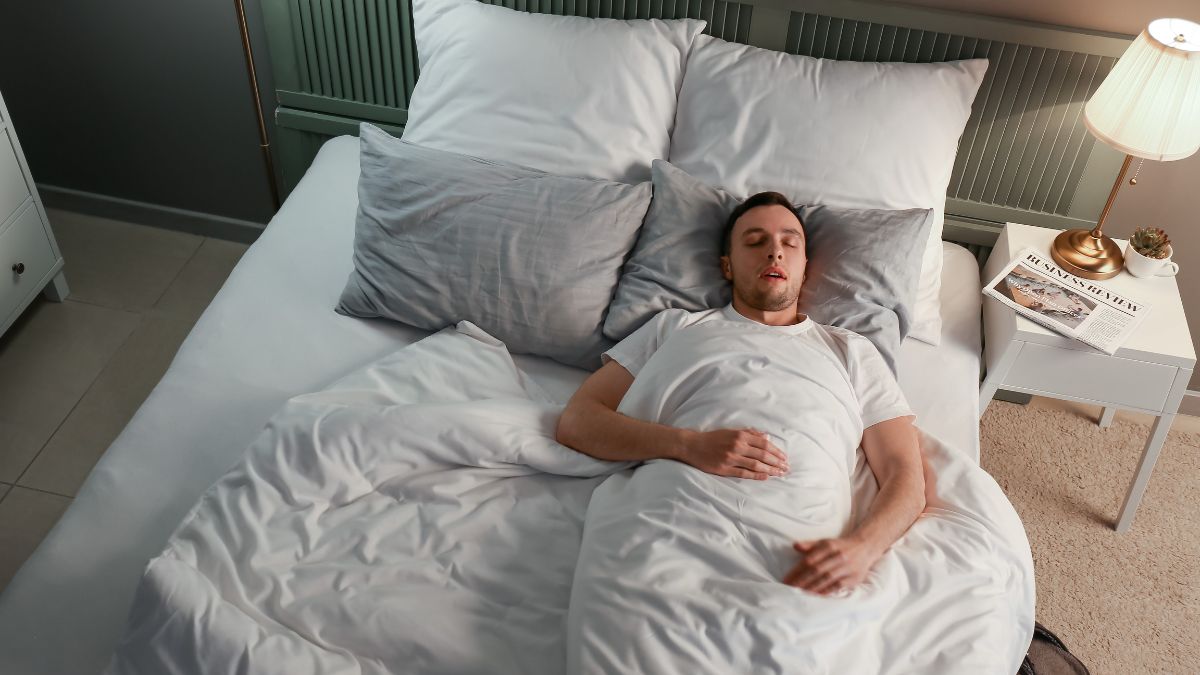 Có nên sạc điện thoại qua đêm hay không? 1
