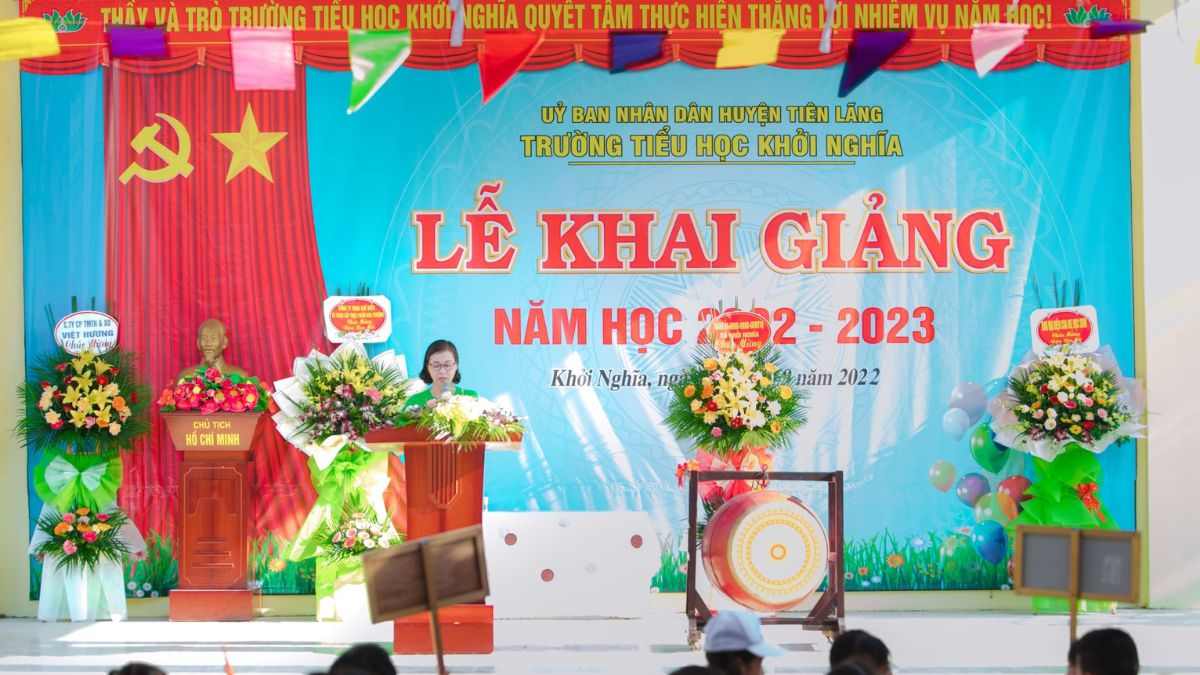 Một số mẫu diễn văn khai giảng năm học mới