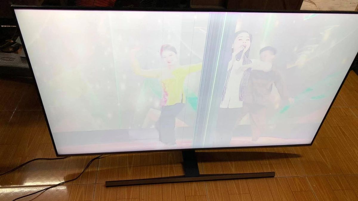 Tivi LG bị trắng màn hình