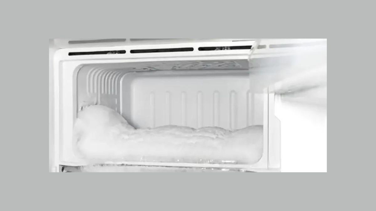 Tủ lạnh Toshiba bị đóng tuyết do hỏng chức năng làm lạnh