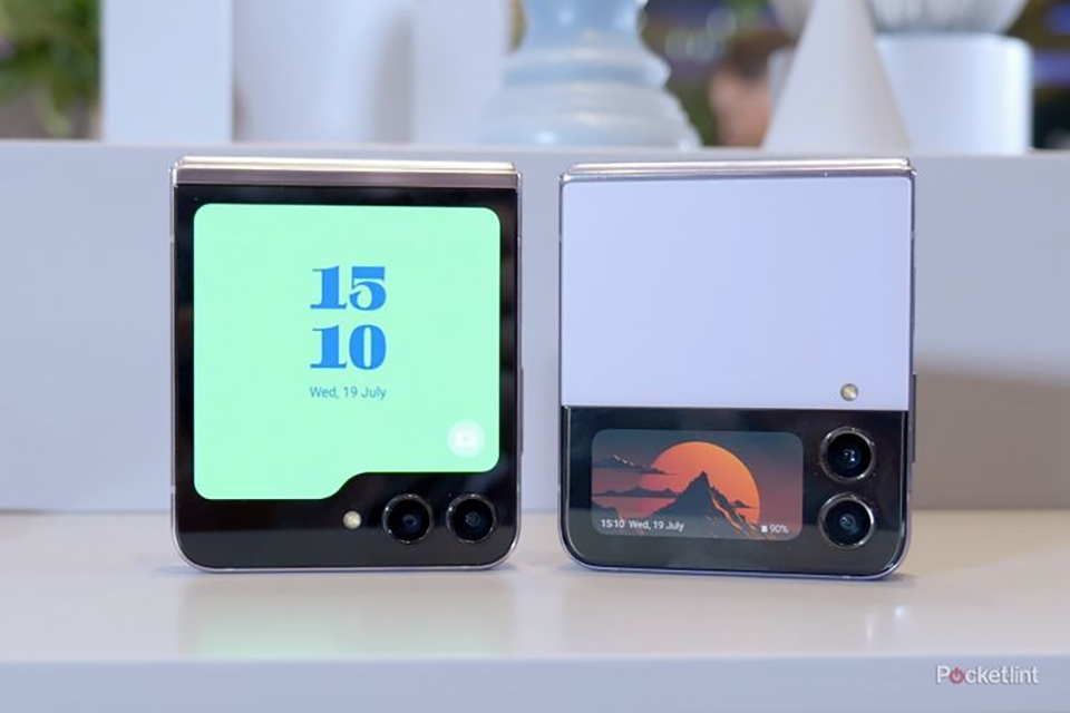 Màn hình phụ của Galaxy Z Flip5 lớn hơn khá nhiều so với Z Flip4