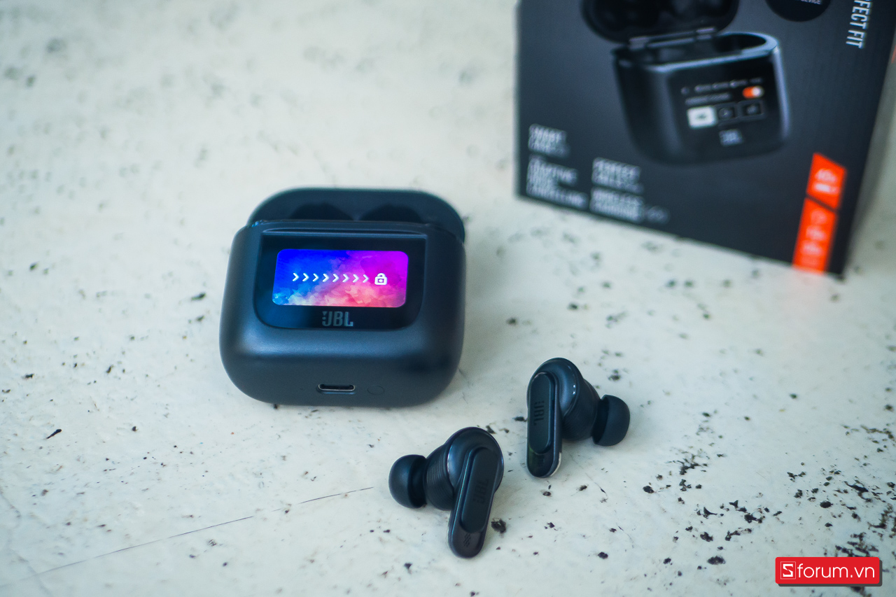 JBL Tour Pro 2