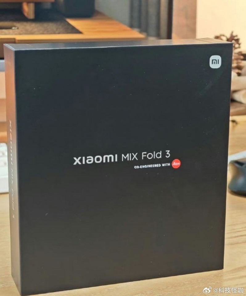 Hộp đựng Xiaomi MIX Fold 3
