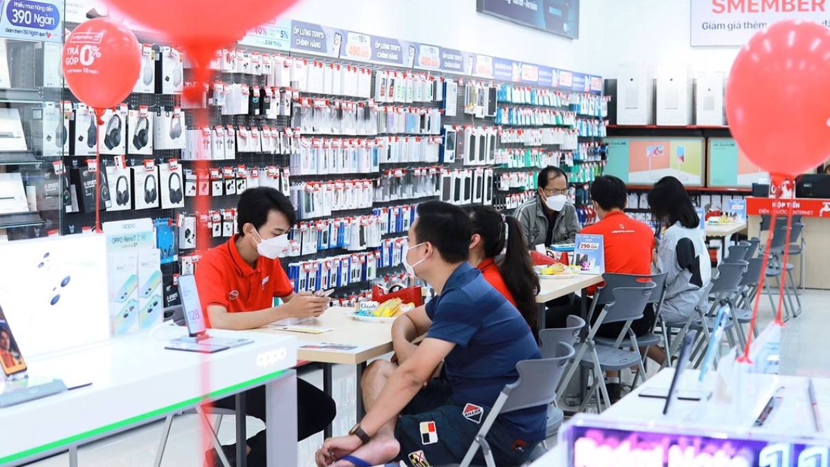 Bảng giá kính cường lực điện thoại tại CellphoneS