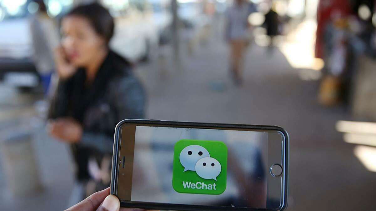 Tính năng tạo ảnh chân dung AI trên WeChat với Miaoya