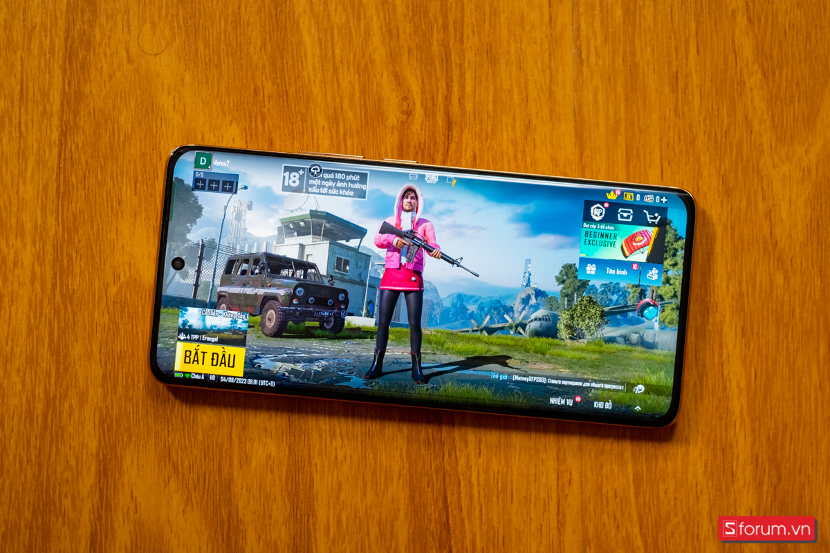 PUBG trên realme 11 Pro chơi cũng mượt mà ổn định với cấu hình gần như cao nhất