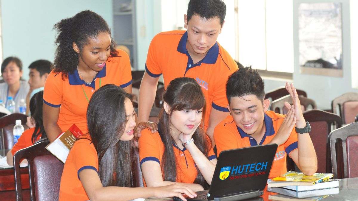 Học phí Hutech 2022 - 2023