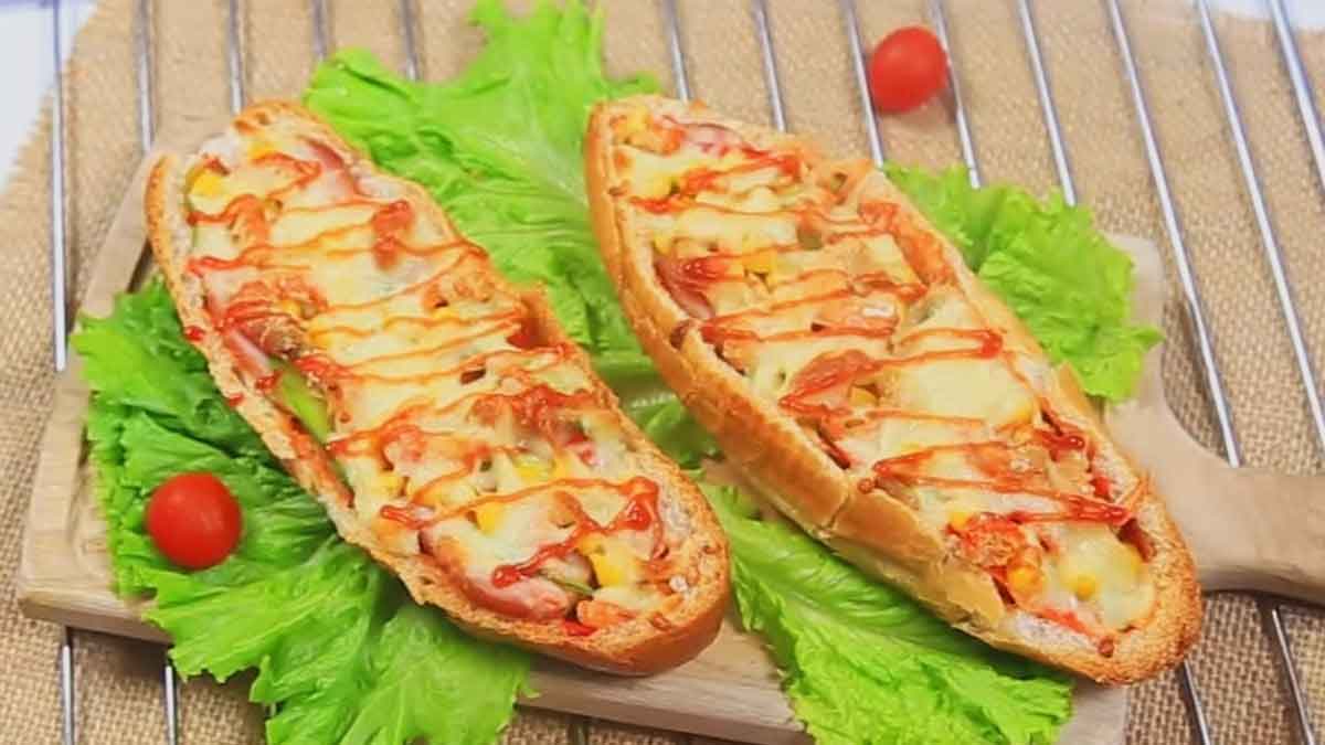 Món ăn sáng Pizza trứng tráng ngon cho bé