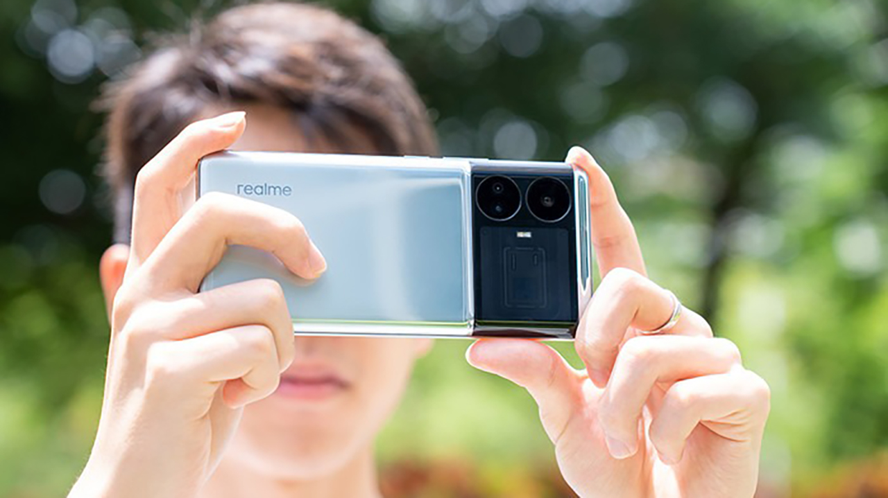 realme GT5 