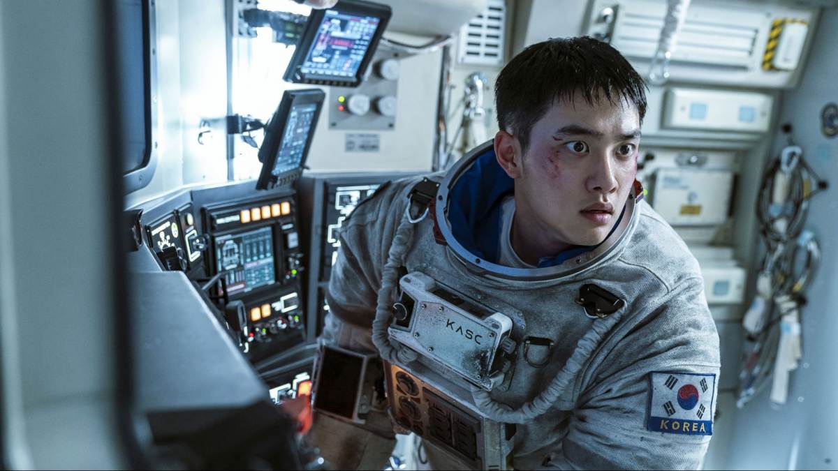 Review nội dung phim The Moon: Nhiệm Vụ Cuối Cùng