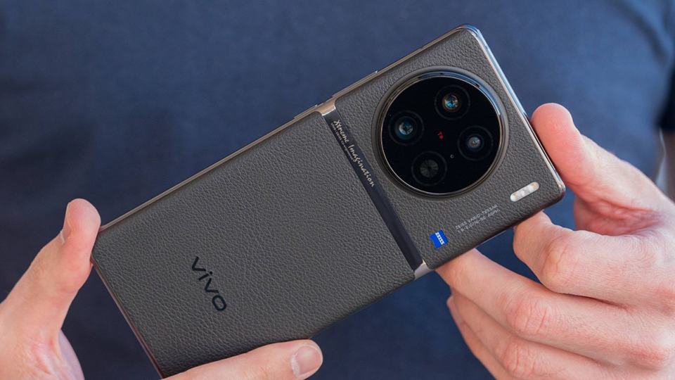 vivo X100 Pro+ sẽ có hệ thống ba camera ấn tượng