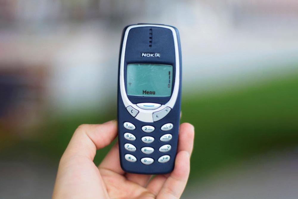 Nokia 3310 được mệnh danh là chiếc điện thoại siêu bền với nhựa ABS