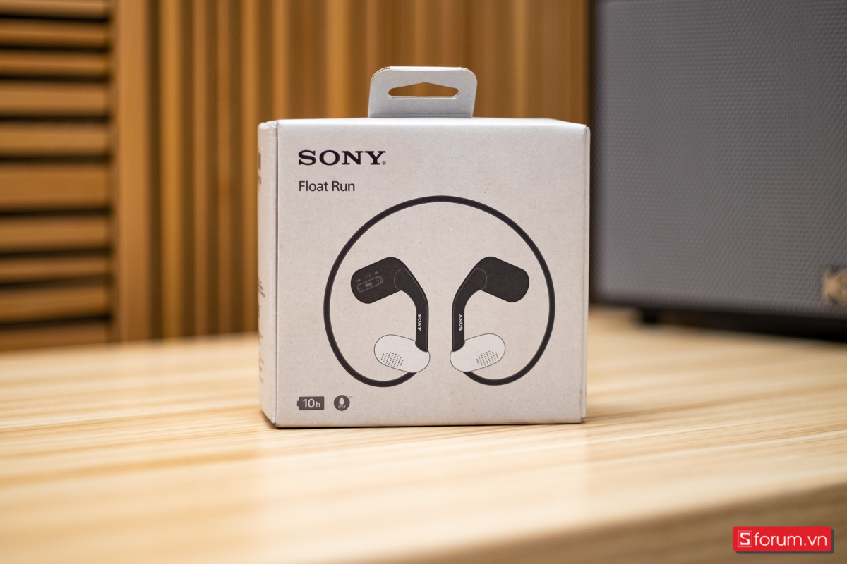 Phần hộp đựng Sony Float Run WI-OE610 khá là đơn giản với chất liệu thân thiện với môi trường
